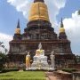 Buddha blanc au Wat Chaimongkhon