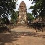Wat Maha That Buddha devant un Chedi