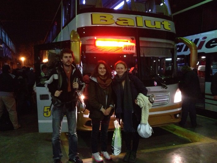 Gaspard, Eva et Domitille, à la gare de Retiro, départ pour Salta